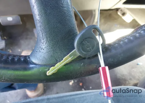 2004 Chevrolet Silverado 1500 Z71 z USA, uszkodzony, nr VIN 2GCEK19T541149582